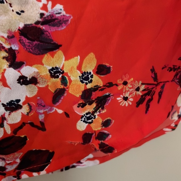 🚫SOLD🚫 Orange Floral Blouse 🧡🌻 - Picture 9 of 17